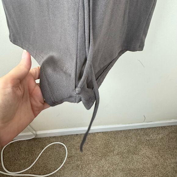 Lovers and Friend Gray Easy Breezy Waffle Knit Romper NWOT Size Small - Picture 6 of 10